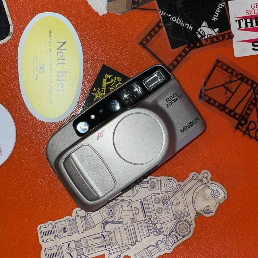Minolta Riva zoom 70