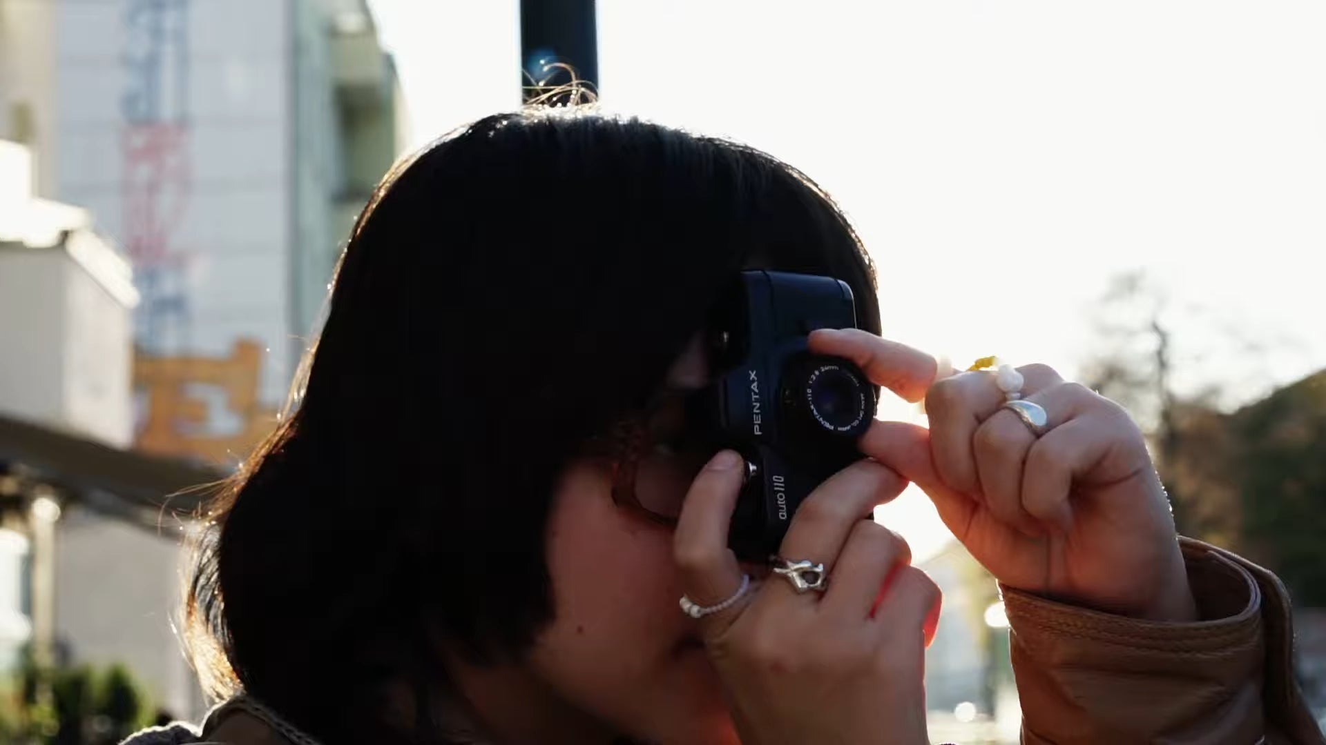 video about Kyiv-hearted film lab in Berlin