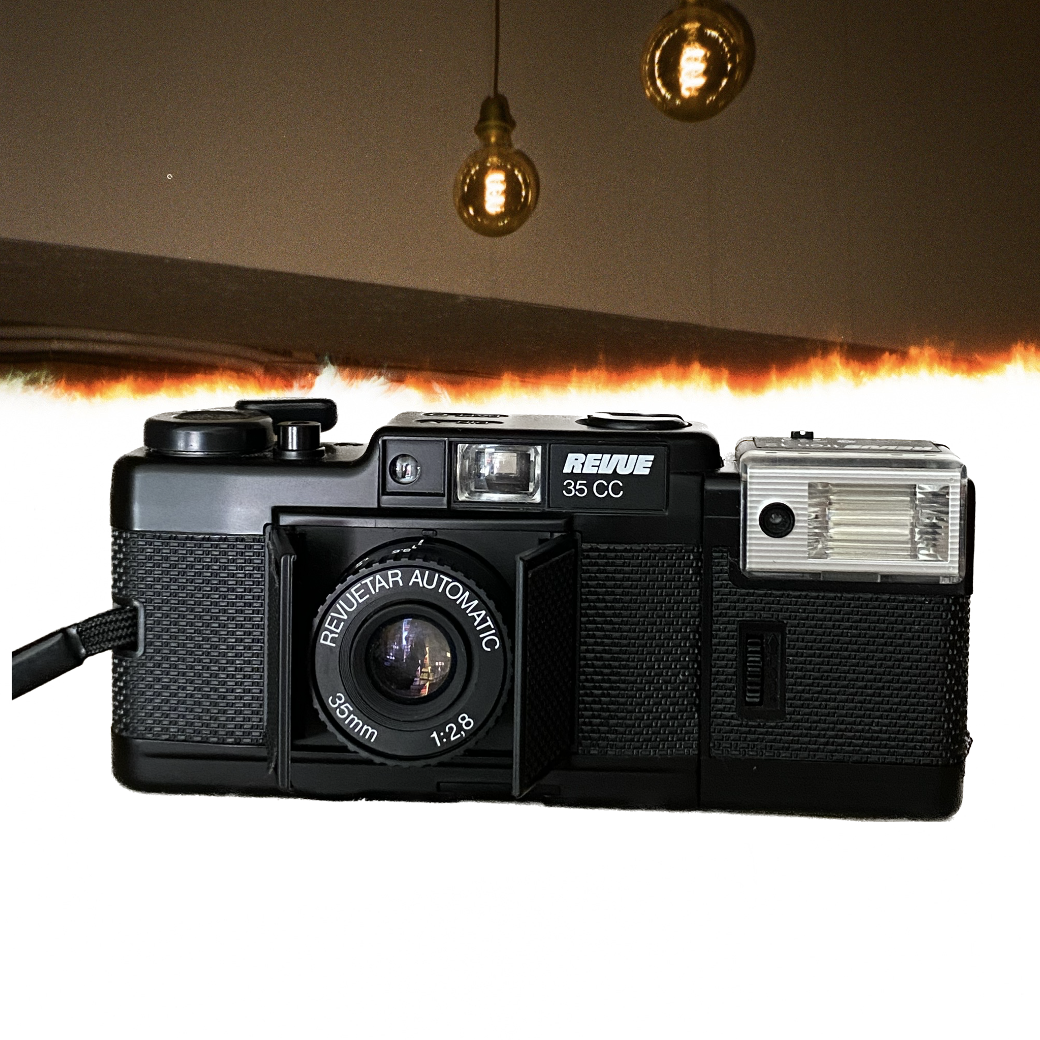 Revue 35CC + flash Revue tron 12 *  viewfinder film camera