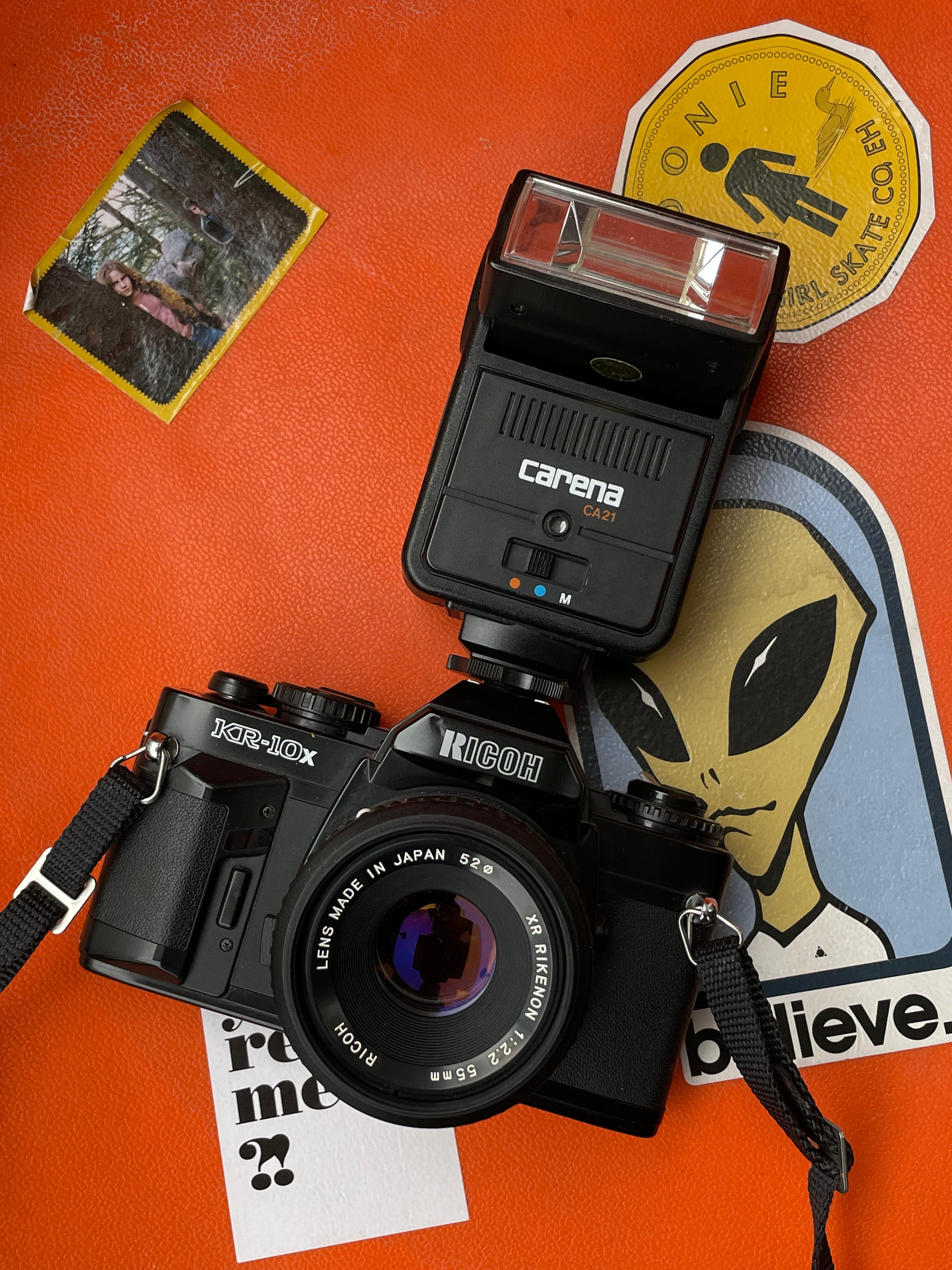 Ricoh KR-10x with carena ca21 flash