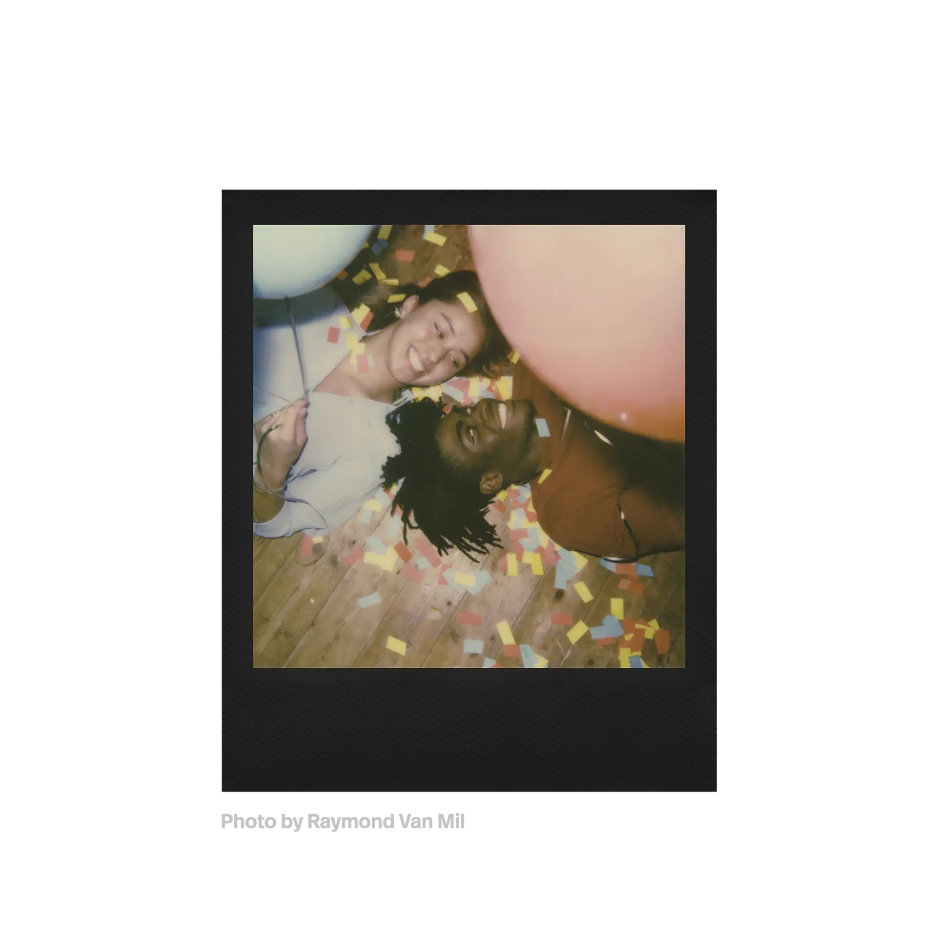 Polaroid Color film I-Type | black frame edition (8 exp.)