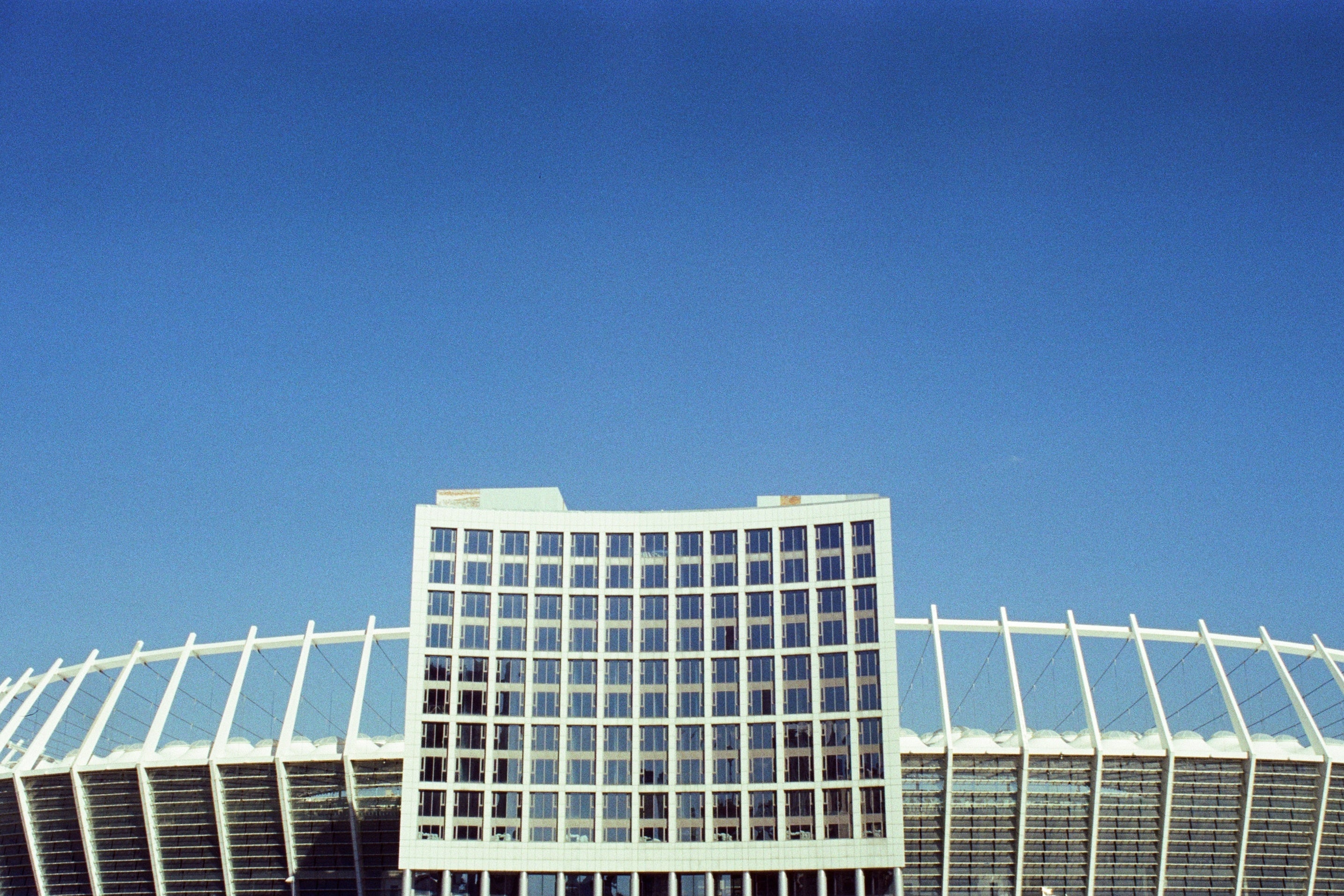 Kodak Vision3 200T Color Negative Film (35mm Roll Film, 36 Exposures)