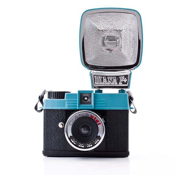 Lomography film camera Diana Mini with flash package