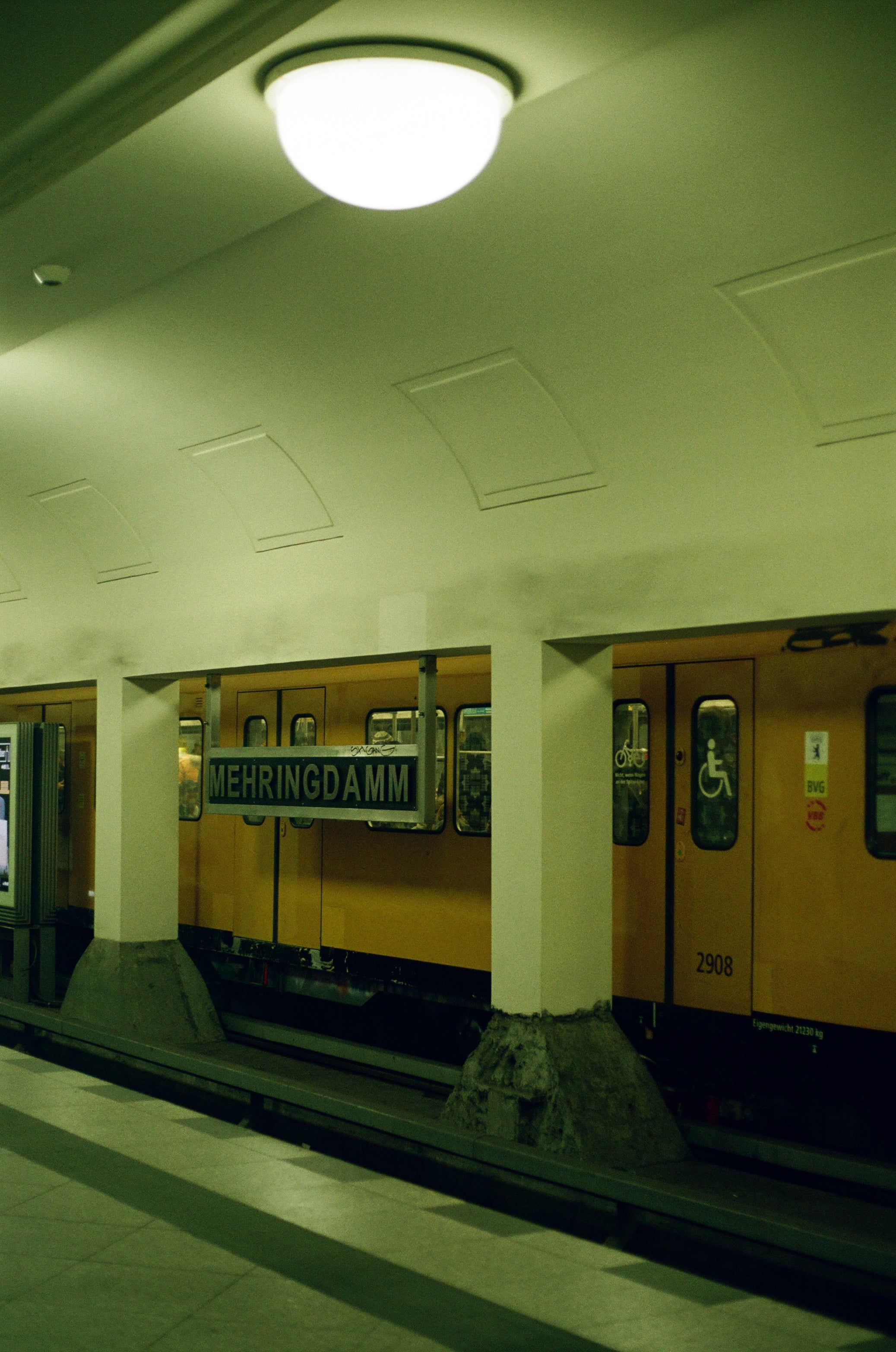 Kodak Kodacolor 200 Color Negative Film (35mm Roll Film, 36 Exposures)