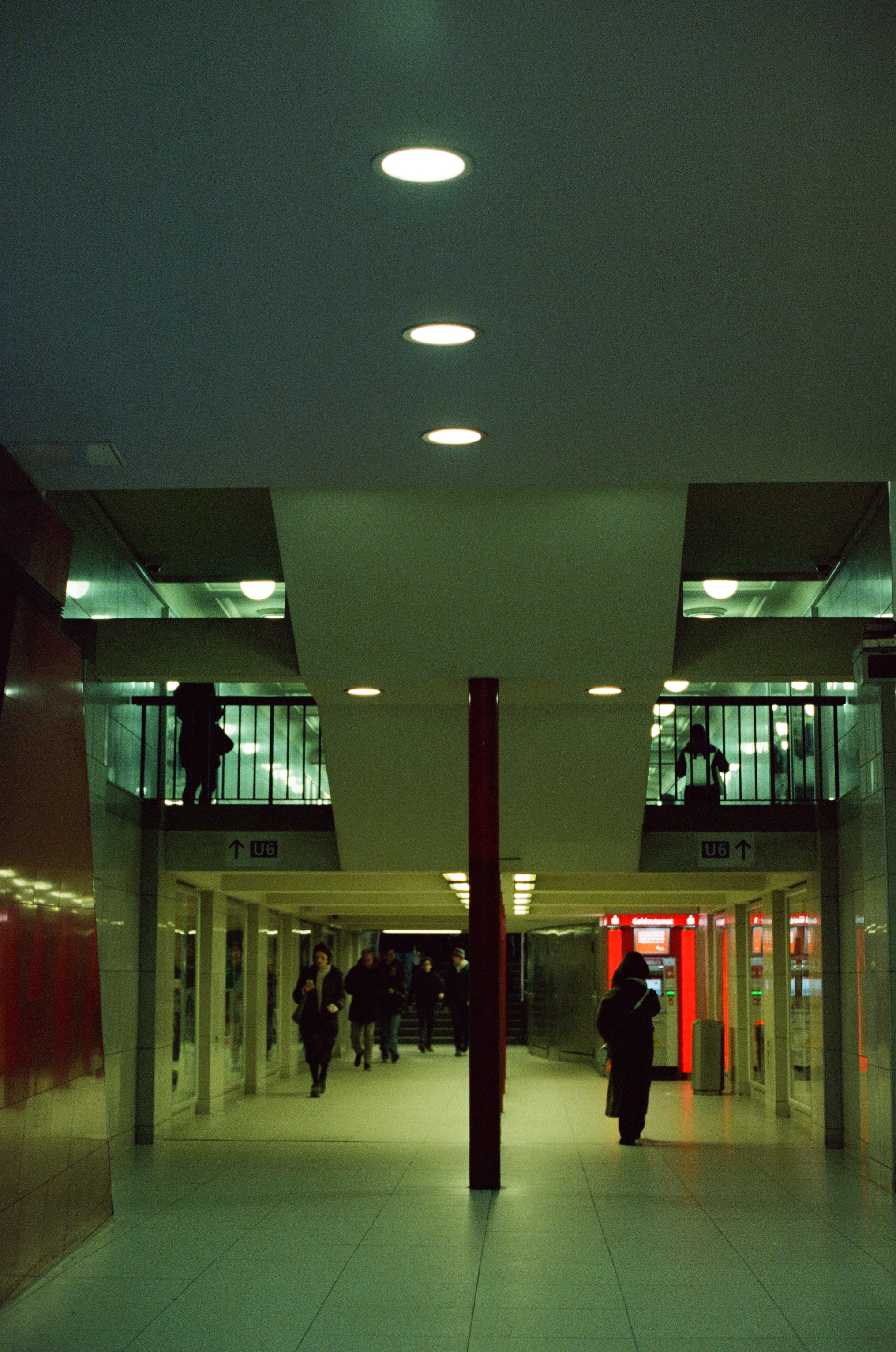 Kodak Vision 800T without Remjet (135 type roll film, 36 Exposures), 1 roll