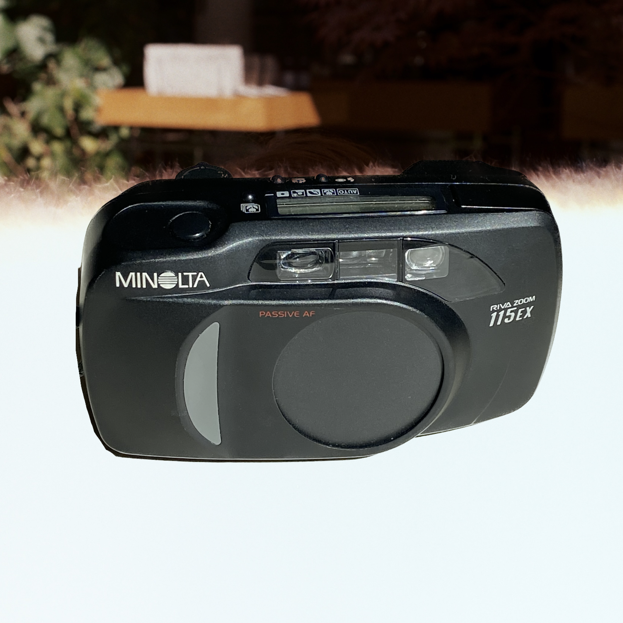 Minolta Riva Zoom 115EX point&shot film camera