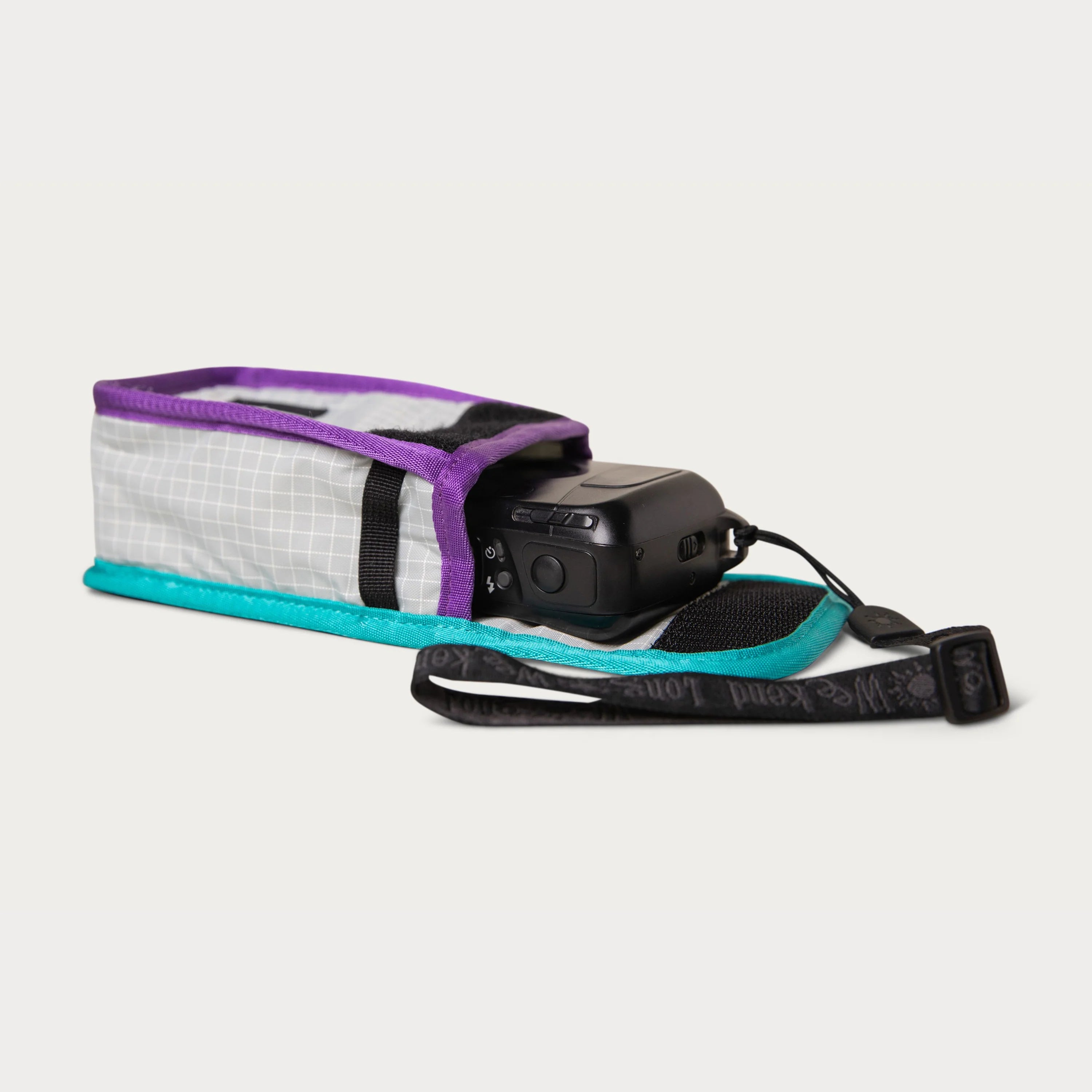 Long Weekend Kameratasche Kosmisches Violett