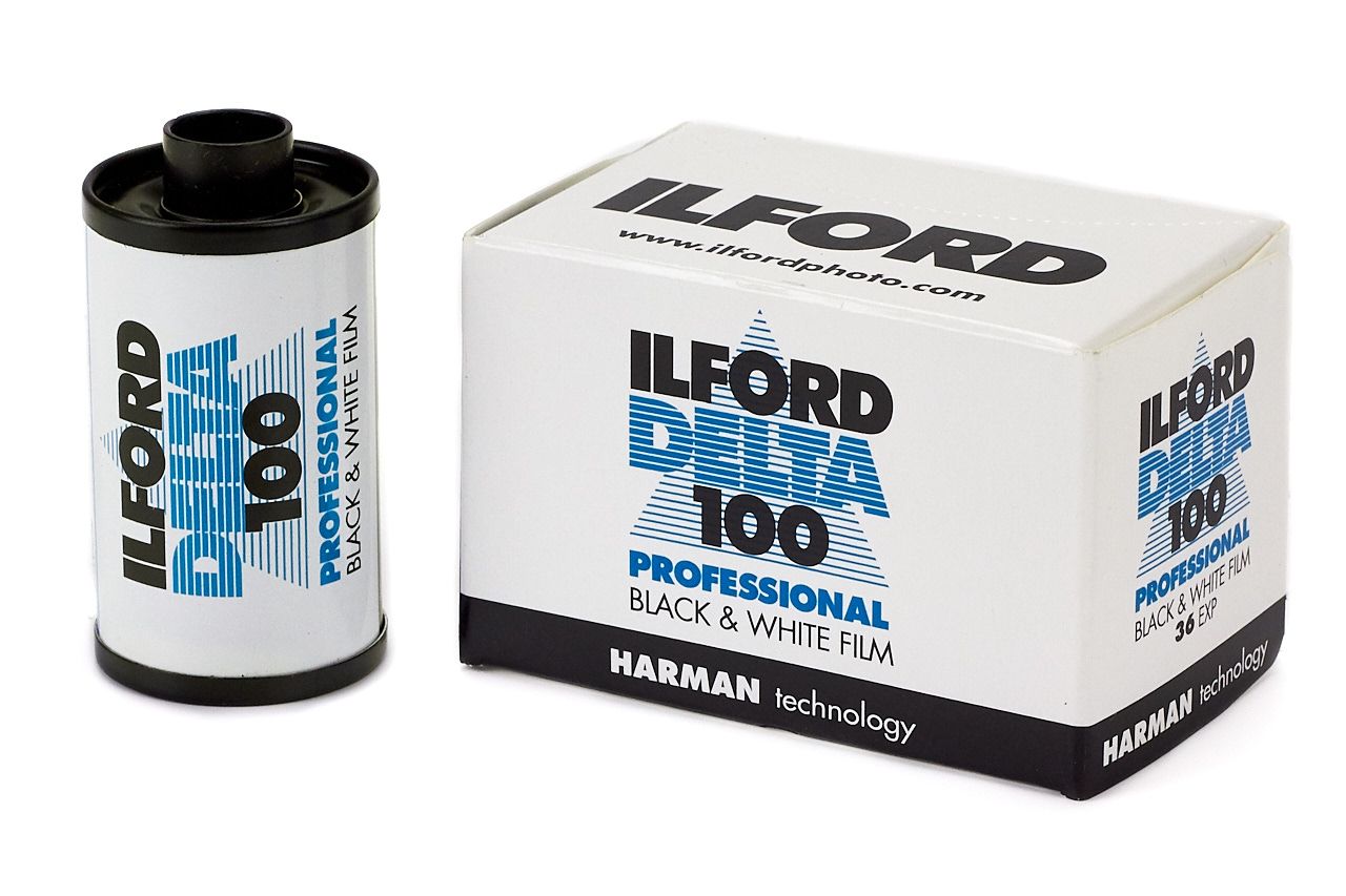 Ilford delta 100 B&W (135 mm Roll Film, 36 Exposures)