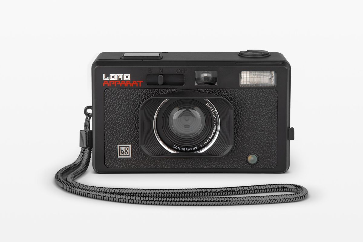 LomoApparat 21mm lens point&shoot camera